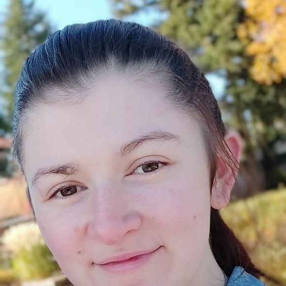 Meet your Posher, Rebecca - Picture 1 of 1